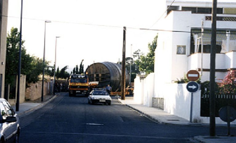 Traslado-de-barricas-centenarias-de-55000l.-de-capacidad2